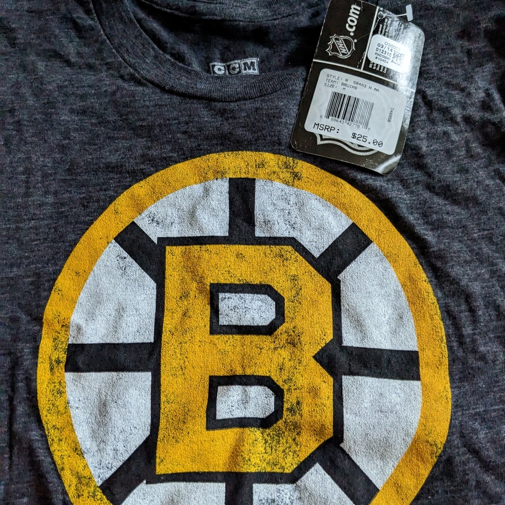 Boston Bruins Women's W medium Tshirt. Brand new unworn.